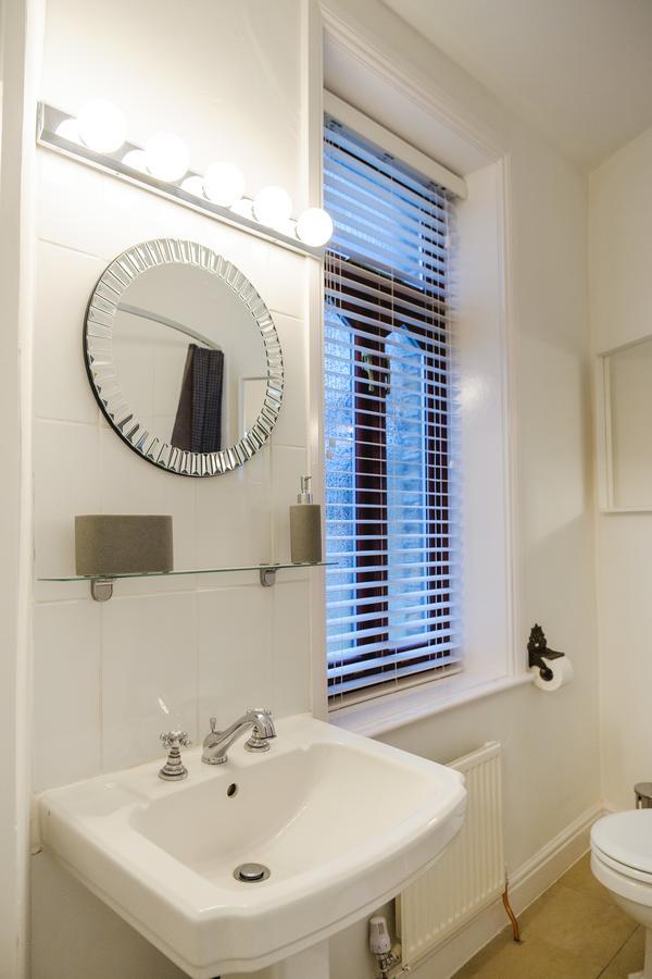 St John'S Cottage - Simple2Let Serviced Apartments Halifax Exteriör bild
